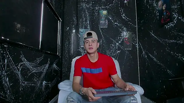 JuniorMorris  online show from 16, 9, 2025