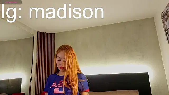 Snapshot of madison_little_ chatting on 21, 5, 2026 madison little online show from 21, 5, 2026