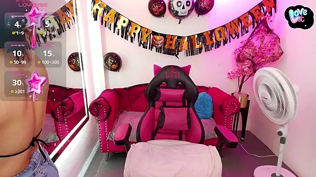 Miss dolly  online show from 3, 11, 2025