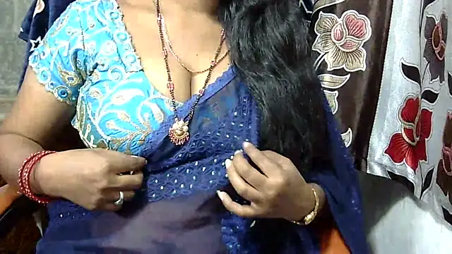 Snapshot of samyukthapuretelugu chatting on 7, 3, 2025 samyukthapuretelugu online show from 7, 3, 2025