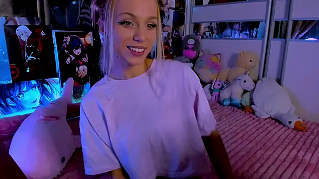 Cute  Pony online show from 6, 3, 2025