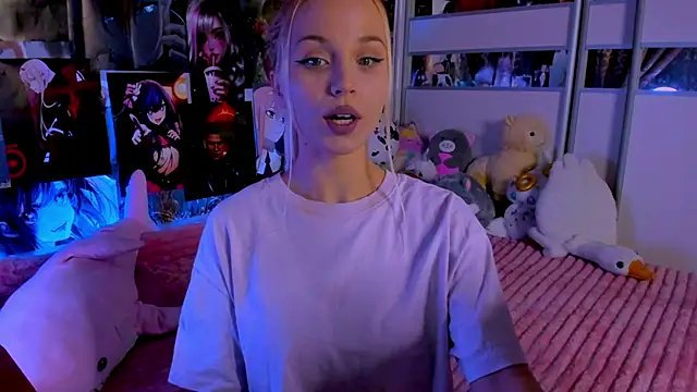 Cute  Pony online show from 1, 12, 2025