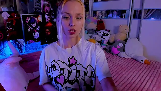 Cute  Pony online show from 18, 10, 2025