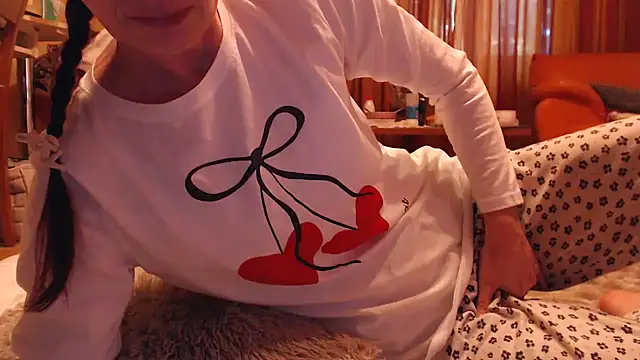 Snapshot of LovelyAndraGirl chatting on 13, 6, 2026 LovelyAndraGirl online show from 13, 6, 2026