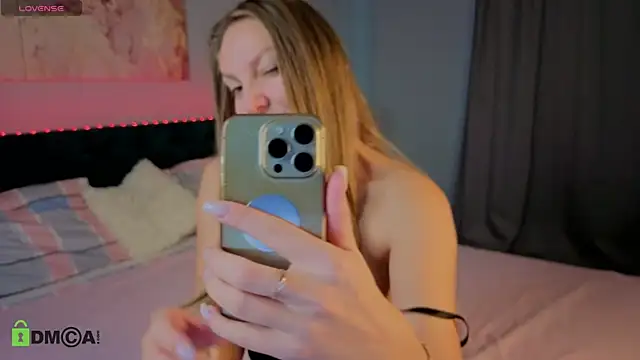 Kelly Hardy online show from 17, 10, 2025