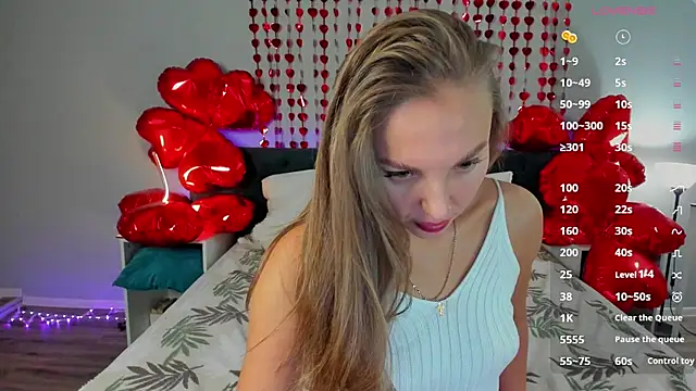 Snapshot of Kelly_Hardy chatting on 14, 2, 2025 Kelly Hardy online show from 14, 2, 2025