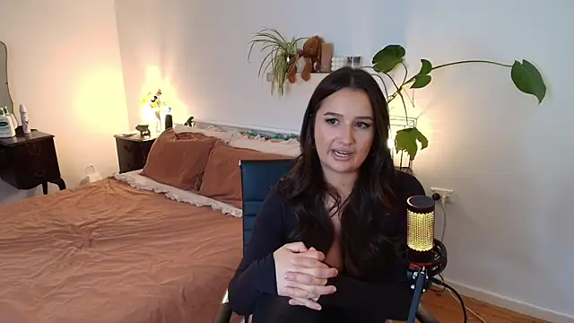 Lenas Room online show from 10, 3, 2026