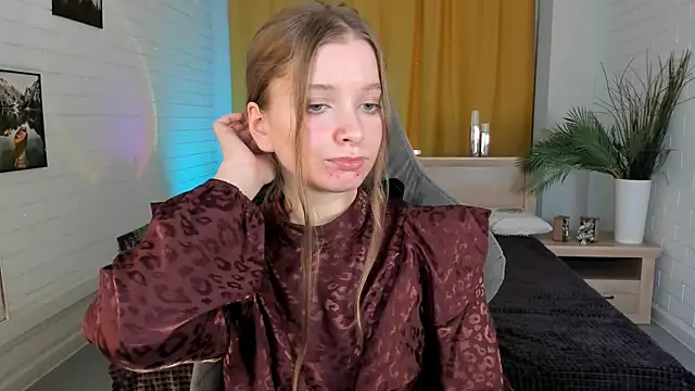 MayaSinabon online show from 1, 2, 2025