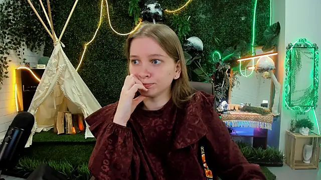 MayaSinabon online show from 13, 9, 2025
