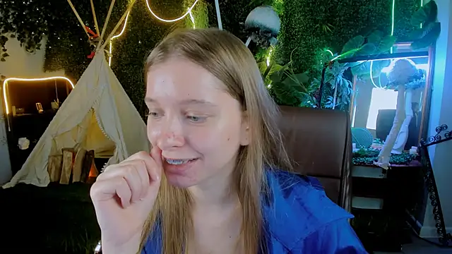 MayaSinabon online show from 16, 3, 2025