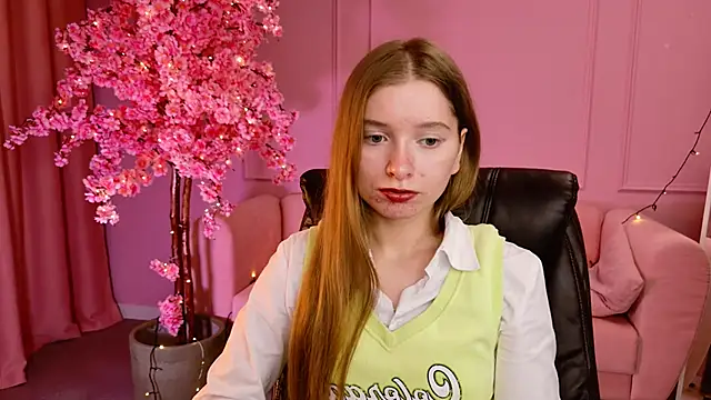 MayaSinabon online show from 8, 3, 2025