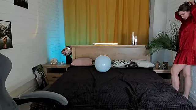 MayaSinabon online show from 4, 2, 2025
