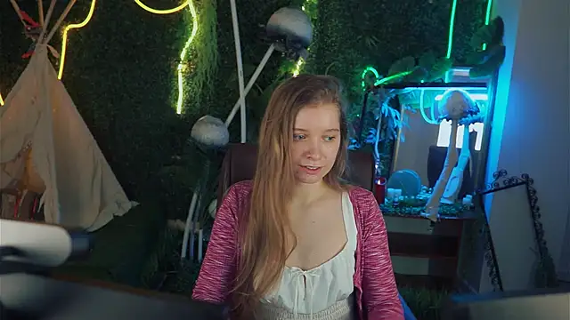 MayaSinabon online show from 9, 3, 2025