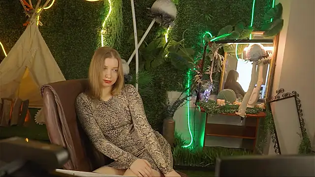 MayaSinabon online show from 18, 3, 2025