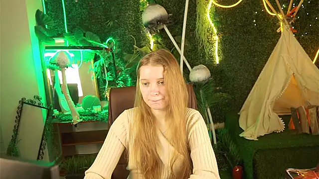 MayaSinabon online show from 15, 3, 2025