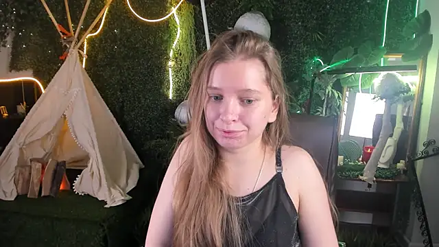 MayaSinabon online show from 21, 3, 2025