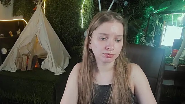 MayaSinabon online show from 21, 3, 2025
