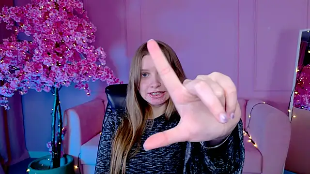 MayaSinabon online show from 25, 2, 2025