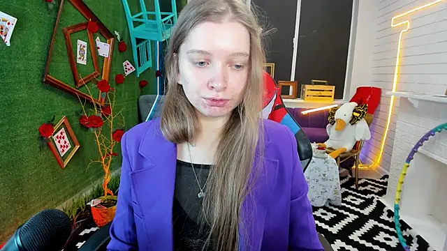 MayaSinabon online show from 11, 2, 2025