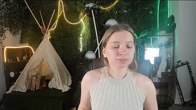 MayaSinabon online show from 22, 3, 2025