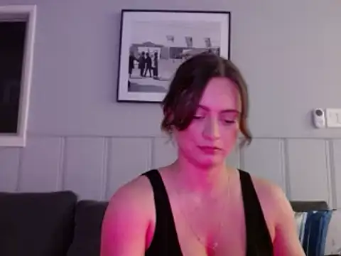 Snapshot of Sophie_Raegan chatting on 24, 2, 2025 Sophie Raegan online show from 24, 2, 2025