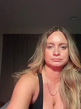 Sophie Raegan online show from 16, 12, 2025