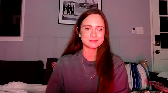 Snapshot of Sophie_Raegan chatting on 21, 2, 2025 Sophie Raegan online show from 21, 2, 2025
