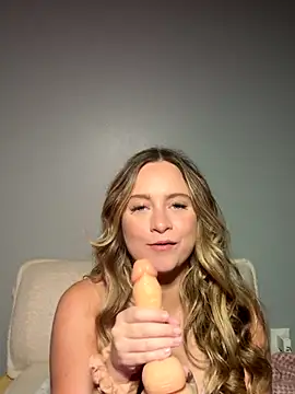 Sophie Raegan online show from 31, 10, 2025