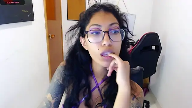 Snapshot of sofia_rosse4 chatting on 12, 6, 2026 sofia rosse4 online show from 12, 6, 2026