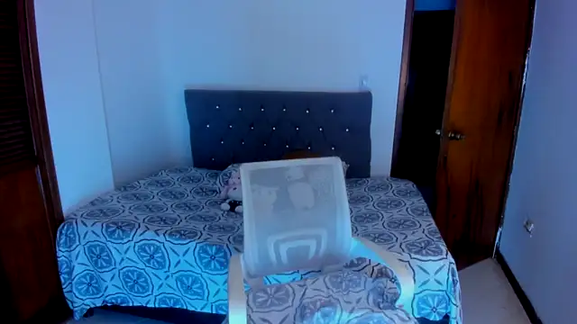 Snapshot of sofialove__ chatting on 26, 9, 2025 sofialove online show from 26, 9, 2025