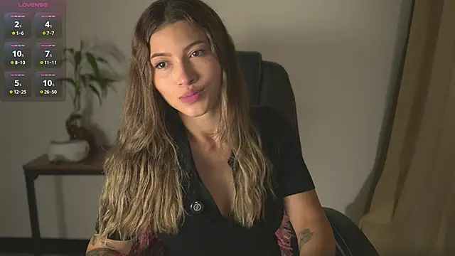 AyraSmith  online show from 23, 6, 2026