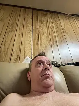 Snapshot of johnrockme chatting on 2, 2, 2025 johnrockme online show from 2, 2, 2025