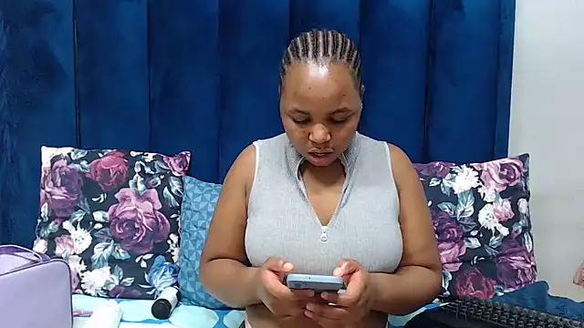 Snapshot of HotSmallTits chatting on 18, 6, 2026 HotSmallTits online show from 18, 6, 2026