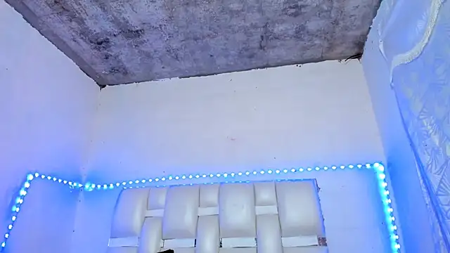 Anny jhonsonx online show from 12, 3, 2026