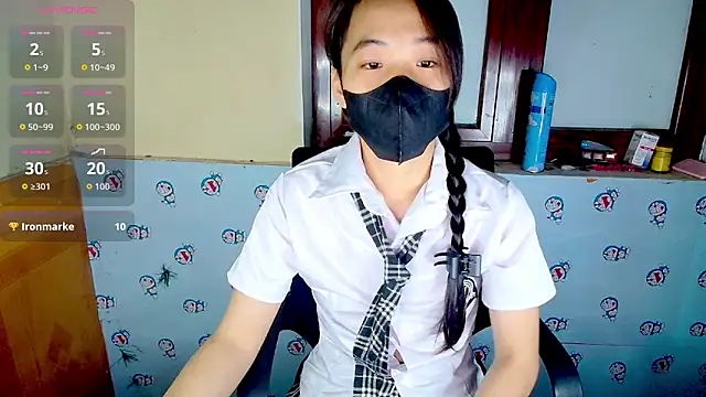   Saphia   online show from 28, 11, 2025