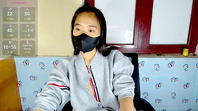   Saphia   online show from 14, 11, 2025