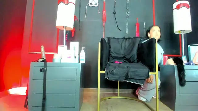 CharlotteScotte online show from 17, 12, 2025