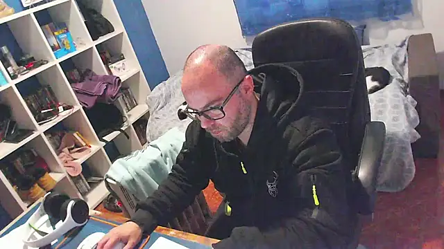 ravingr4d4 online show from 5, 2, 2026