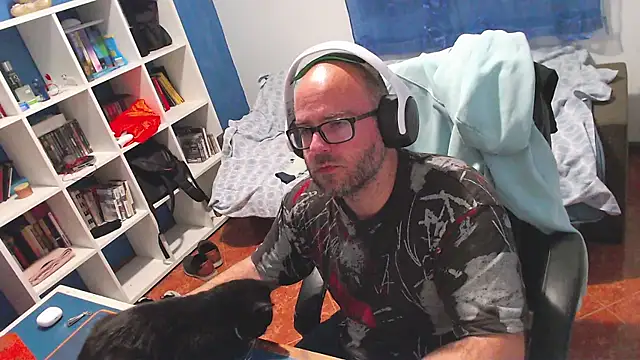 ravingr4d4 online show from 8, 5, 2026