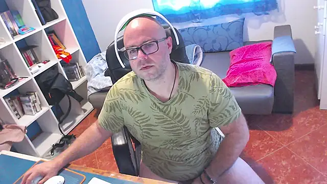 ravingr4d4 online show from 21, 5, 2026