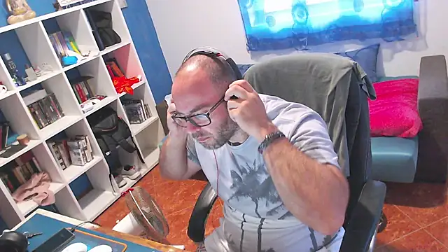 ravingr4d4 online show from 3, 6, 2026