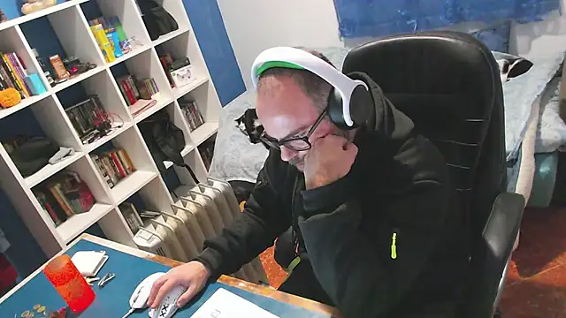 ravingr4d4 online show from 12, 1, 2026