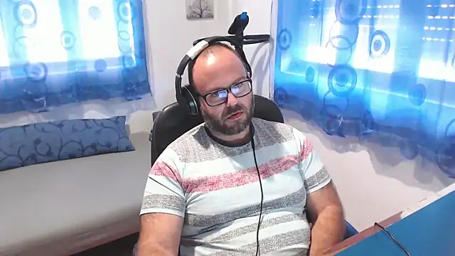 ravingr4d4 online show from 2, 10, 2025
