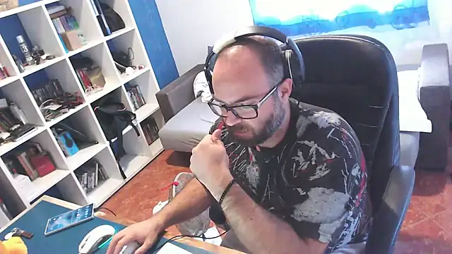 ravingr4d4 online show from 3, 10, 2025