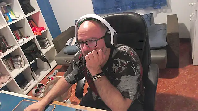ravingr4d4 online show from 27, 5, 2026