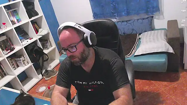 ravingr4d4 online show from 19, 7, 2026