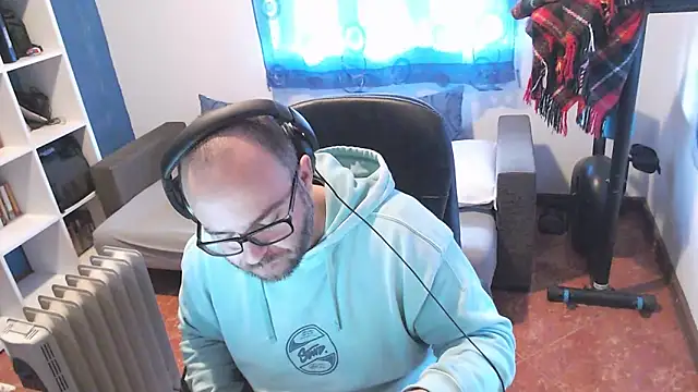 ravingr4d4 online show from 12, 3, 2025
