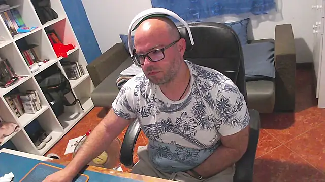 ravingr4d4 online show from 24, 5, 2026
