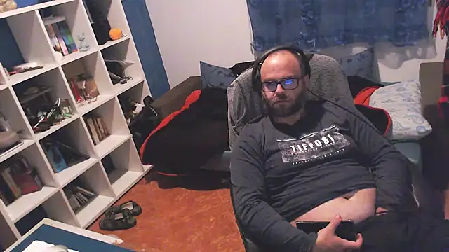 ravingr4d4 online show from 20, 3, 2025