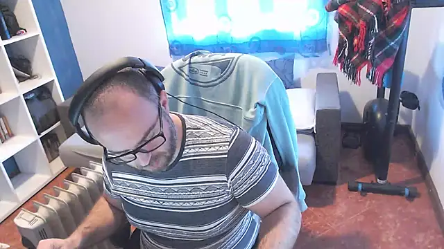 ravingr4d4 online show from 12, 3, 2025
